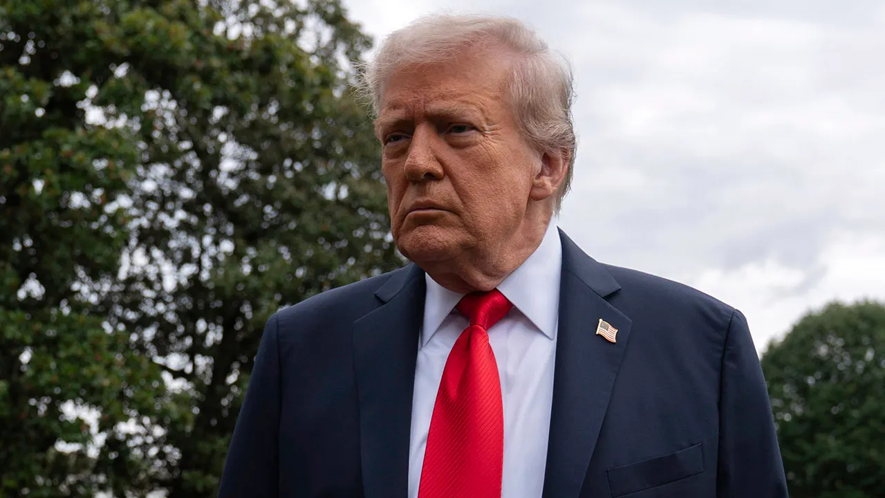 Trumpas reikalauja mirties bausmės Charlotte lengvojo geležinkelio žmogžudystės byloje