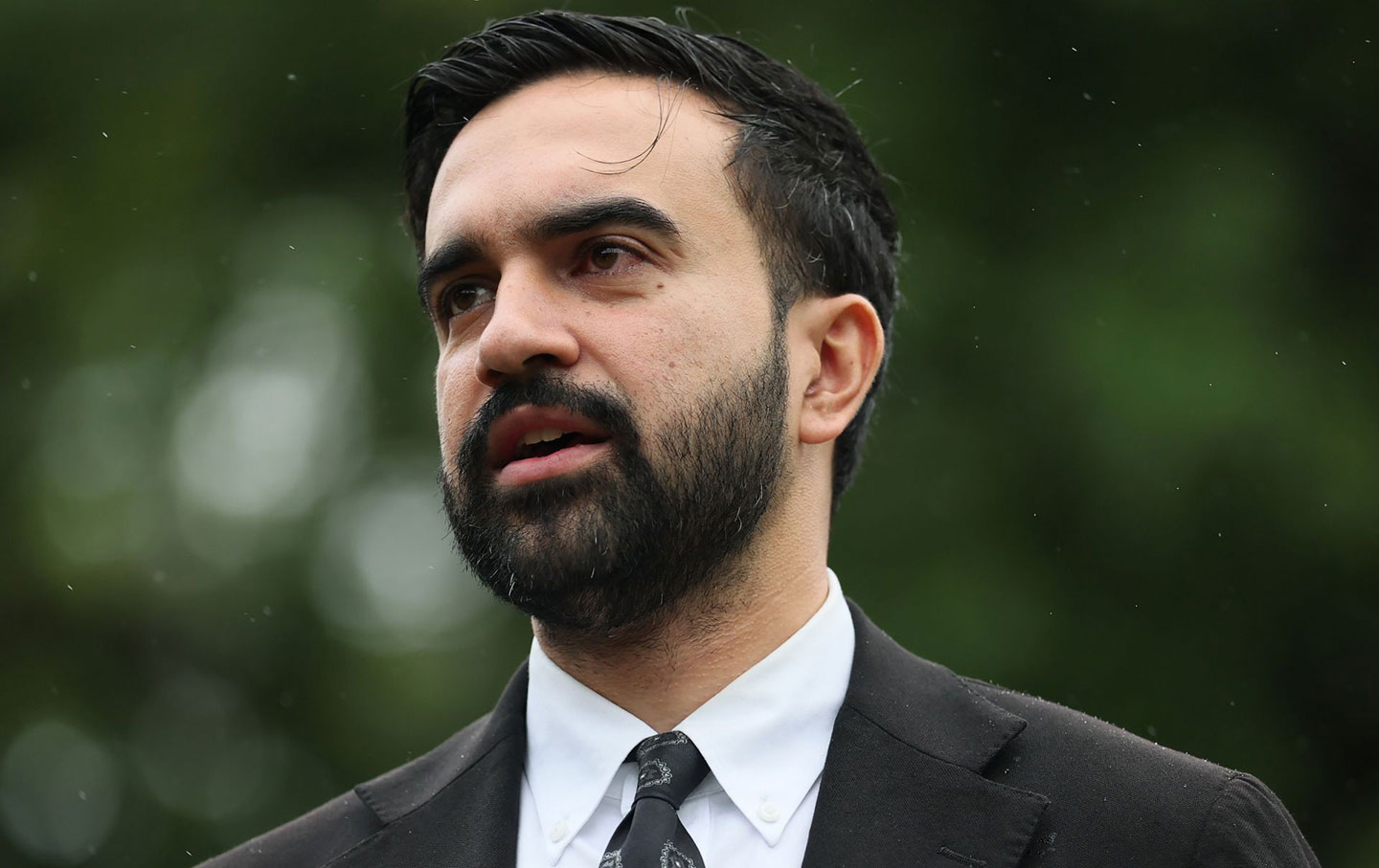 Zohran Mamdani teisingai iškviečia FIFA. Bet jis nėra pakankamai toli.