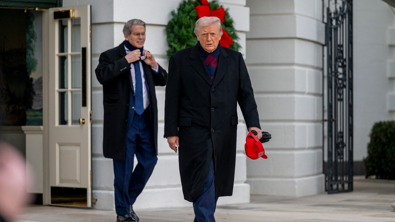 Trumpas žada „labai rimtą kerštą“ po to, kai ISIS Sirijoje nužudė JAV karius