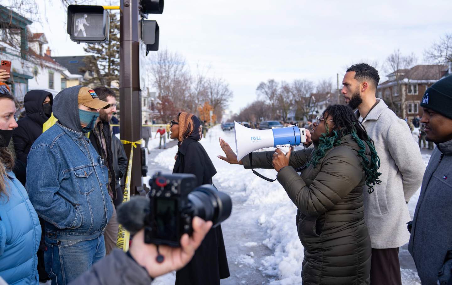 Paverskime Renee Good paskutiniu žmogumi, kurį užmuša ledas