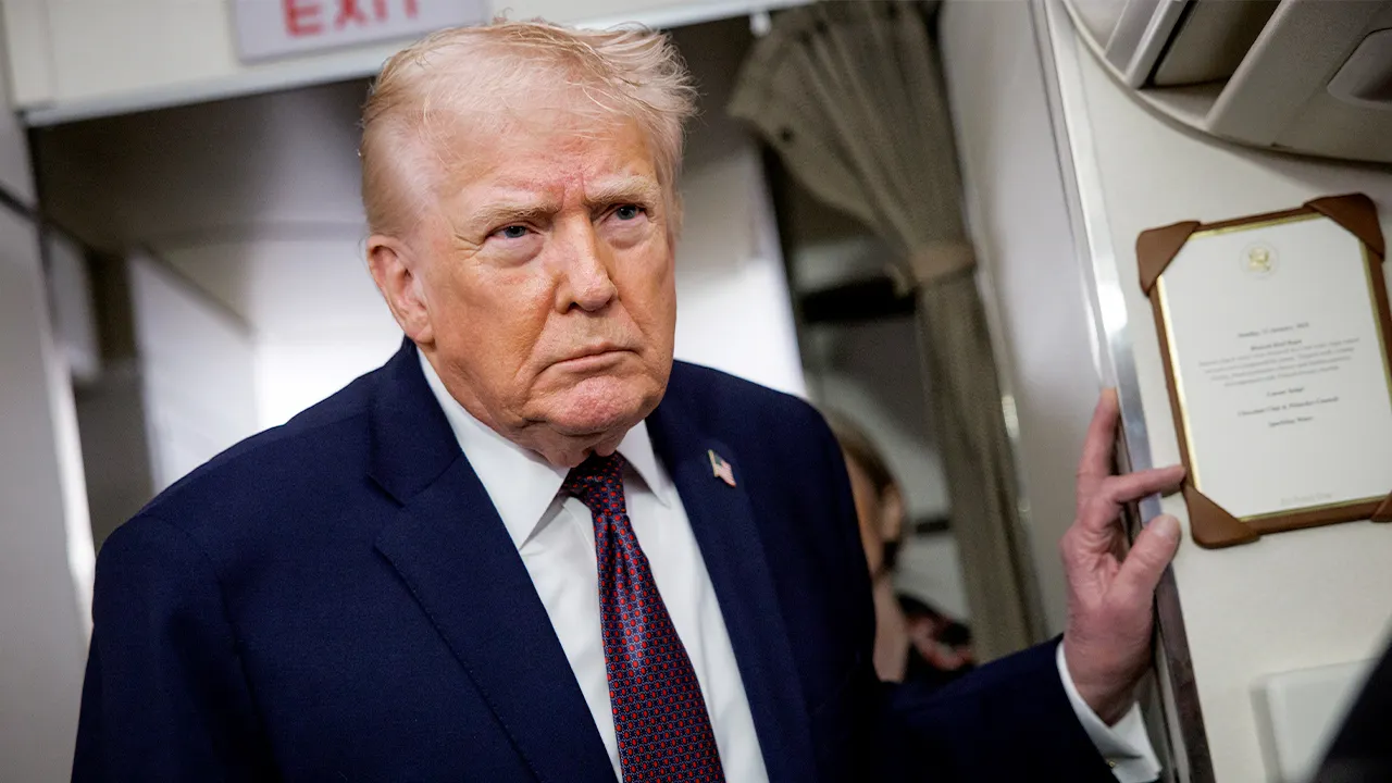 Respublikonai priėmė išlaidų įstatymo projektą, į kurį įeina 643 mln. USD Trumpui nepritariamai žiniasklaidos agentūrai